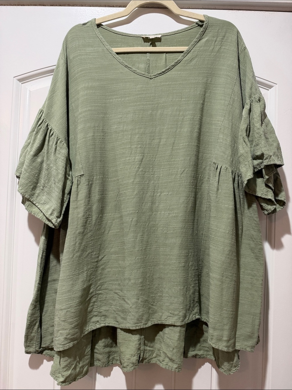 easel Sage Green V-Neck Ruffle Sleeve Tunic